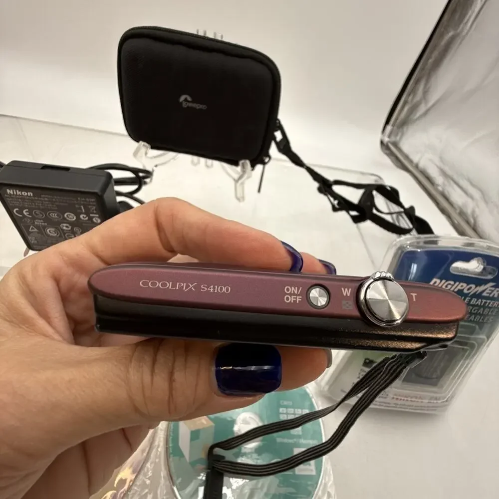 Nikon Coolpix S4100 Digital Camera Plum Purple Untested /4 Parts Lense Error-Vid
